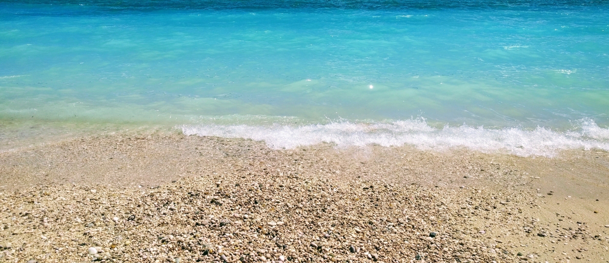CRO_beach_1248x540