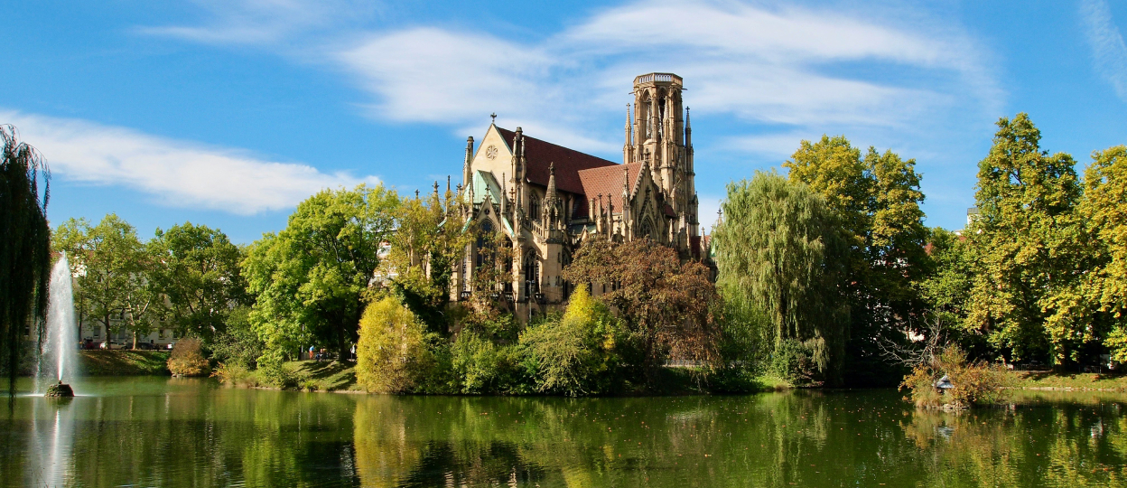 Stuttgart pogled na jezero Feuersee i Johanneskirche dvorac_1248X540