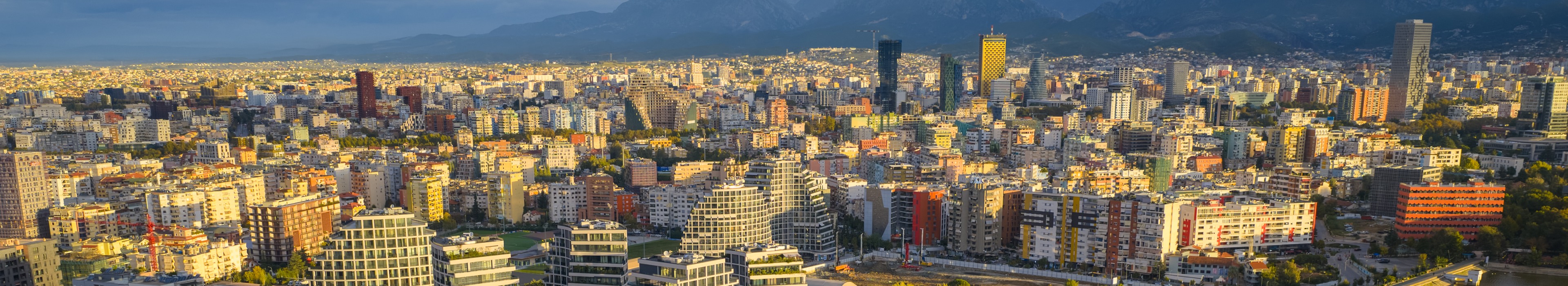 Tirana pogled iz zraka_3840x700