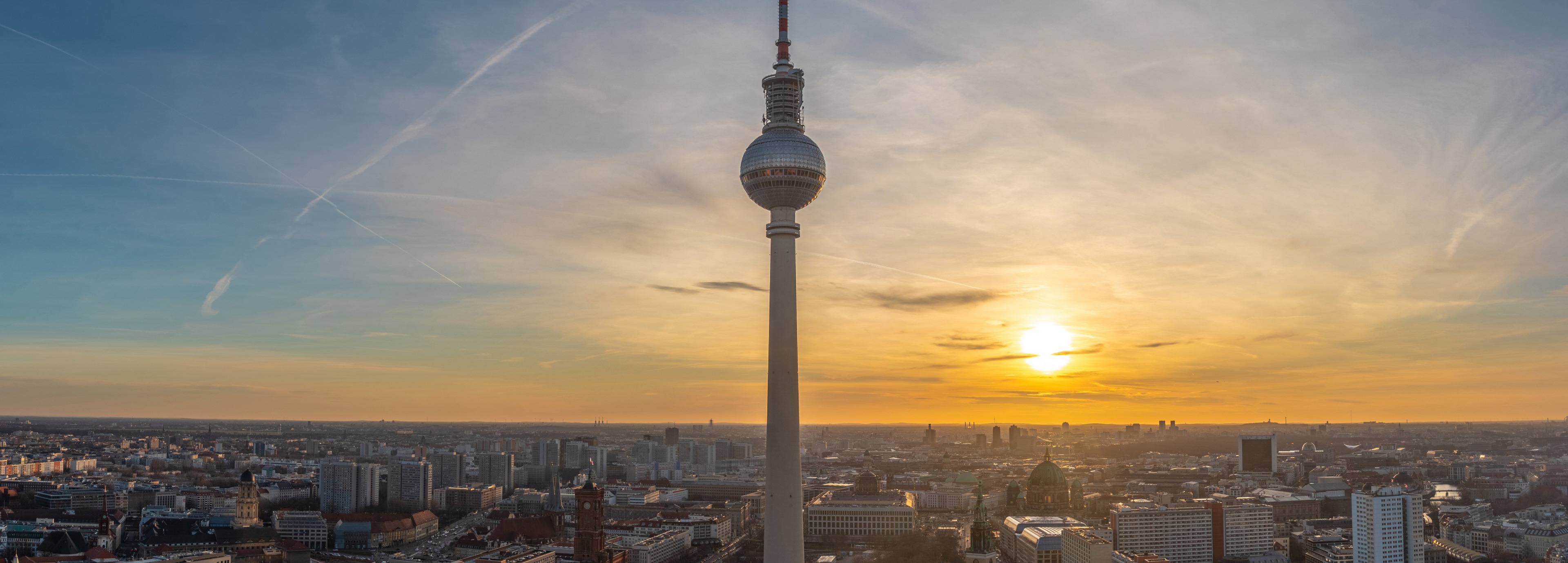 Berlin panoramski pogled na TV toranj_3840X1380