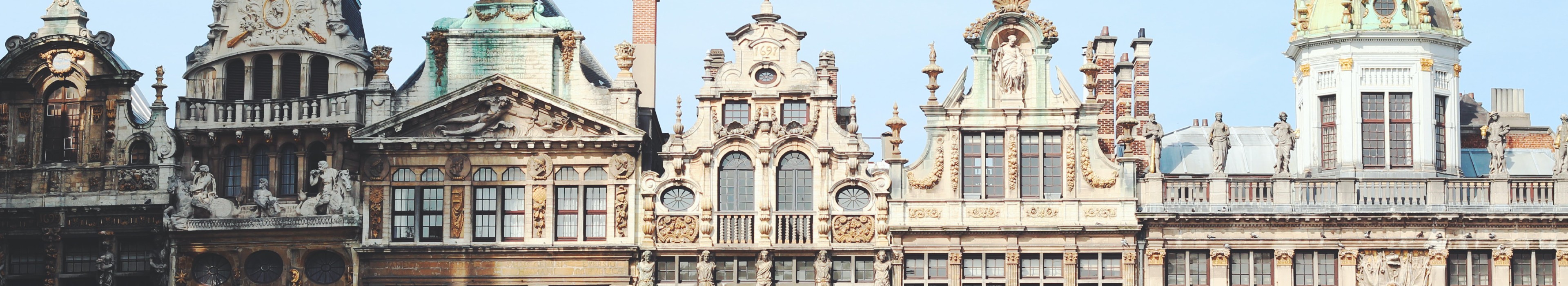 Bruxelles pogled na zgrade na glavnom trgu (La Grand-Place)_3840x700