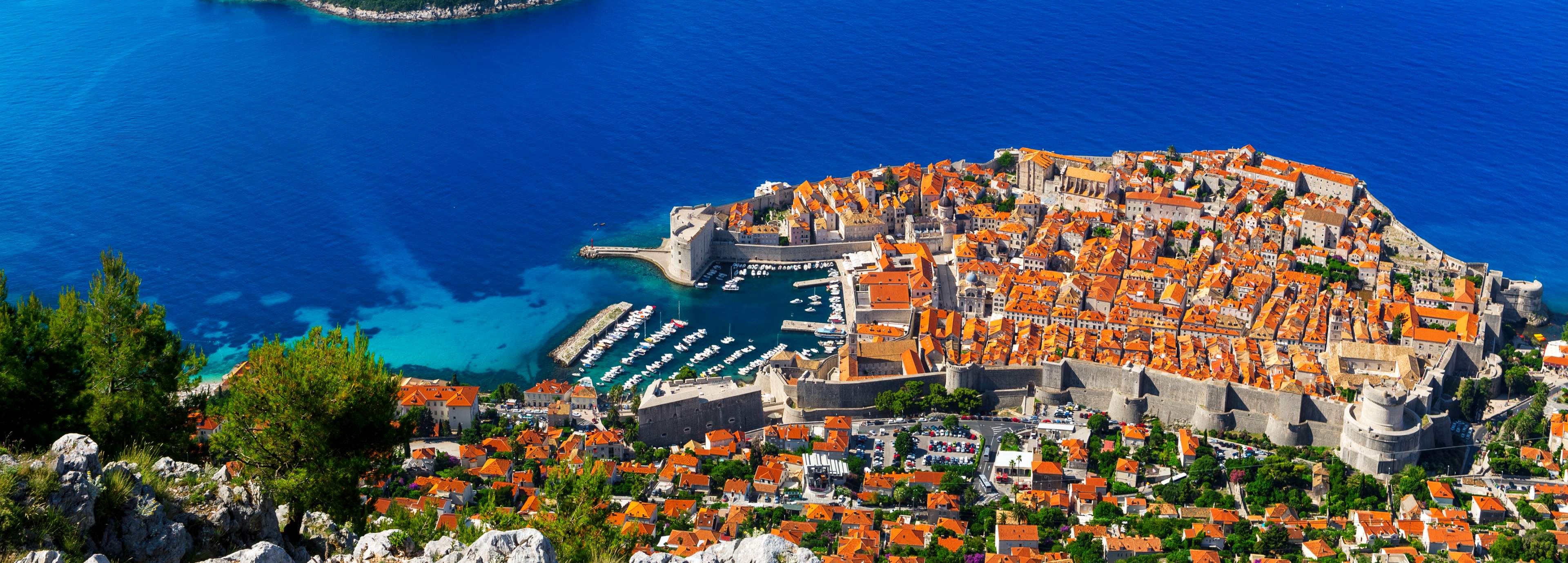 PUY 3840x1380