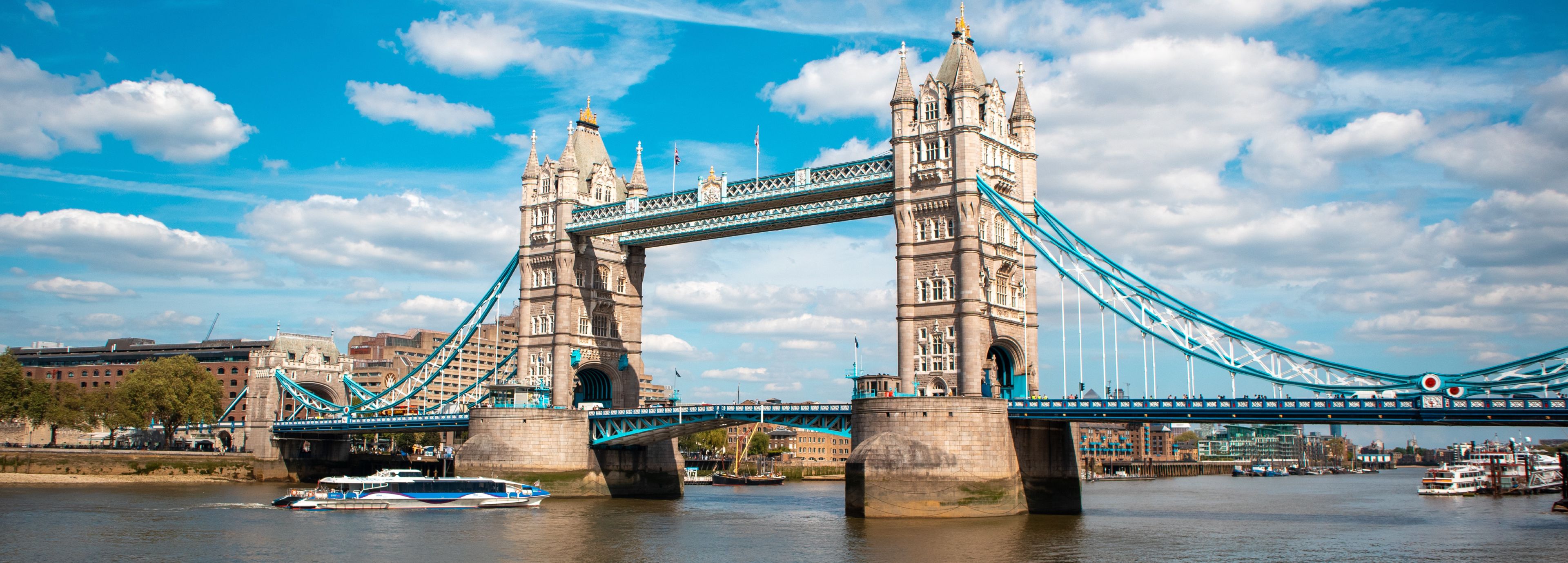 LON3_3840x1380.jpg