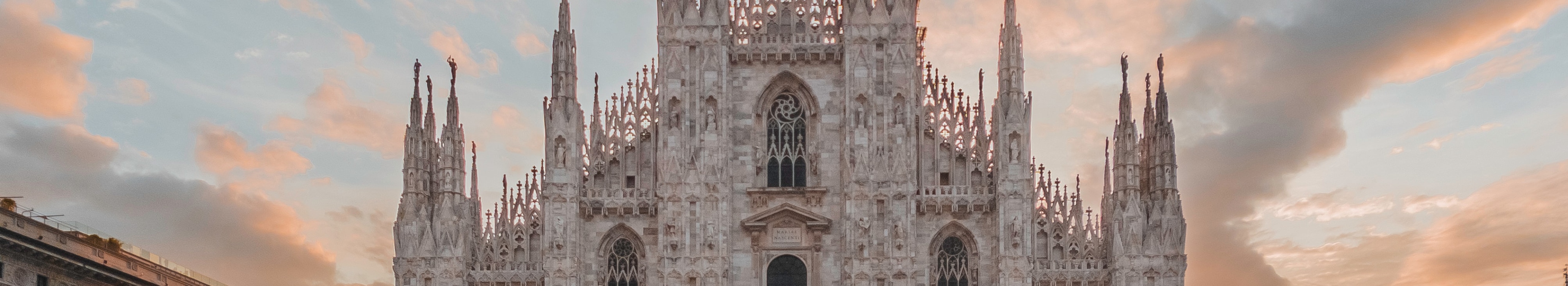 Milano katedrala u suton_3840x700