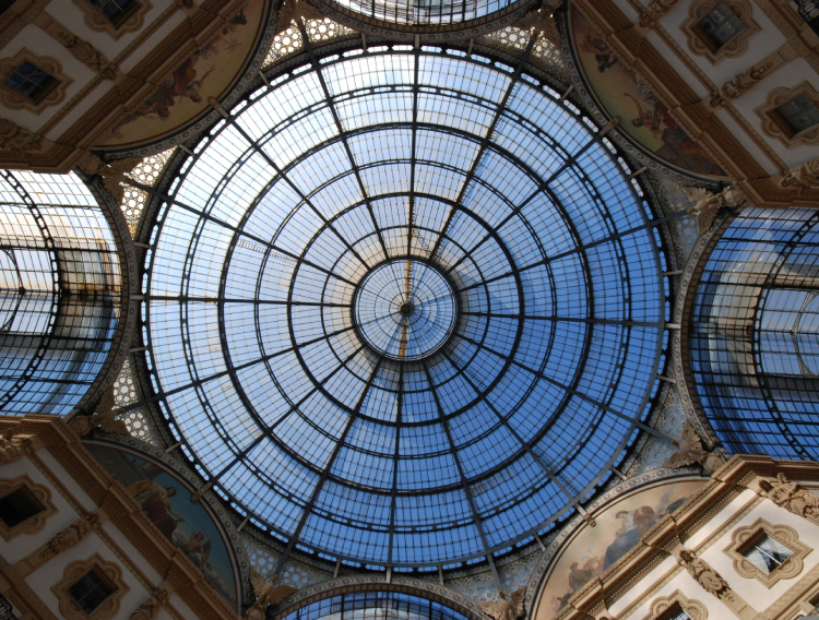 Milano staklena kupola na stropu Galerije Viktora Emanuela II._750X568