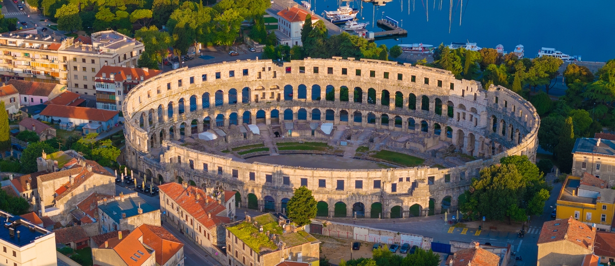 Pula_Amfiteatar iz zraka_1248x540