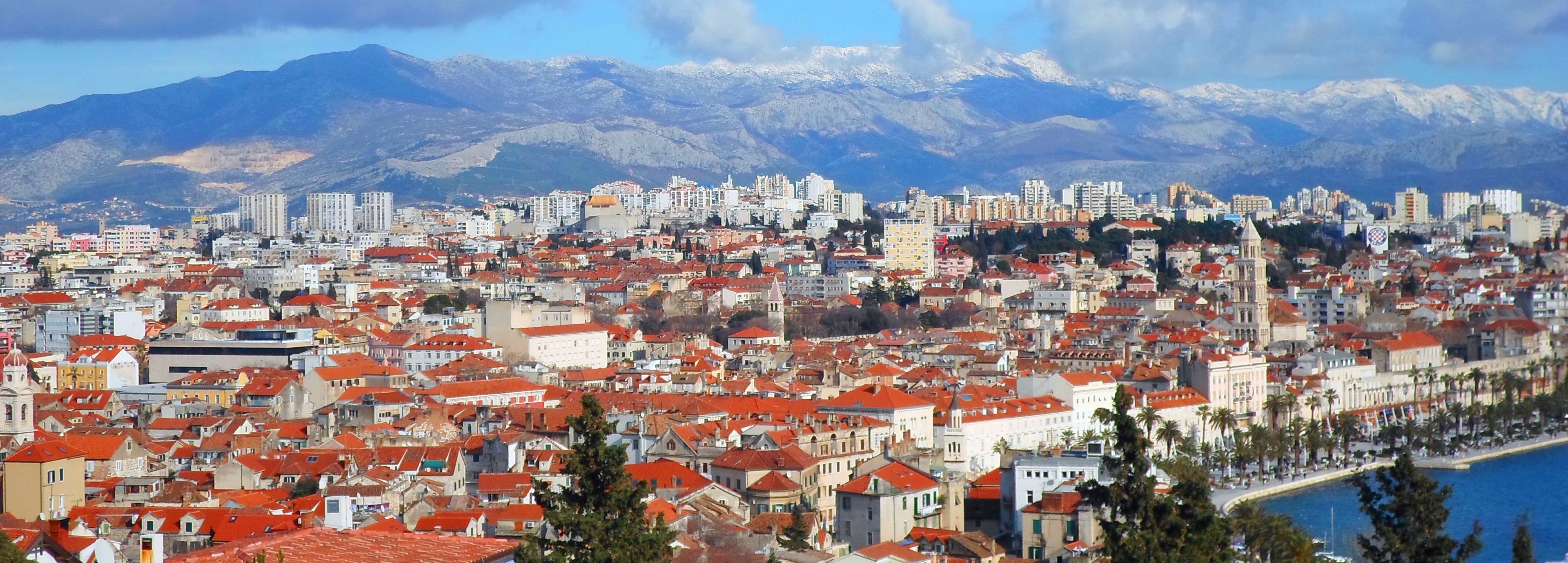 Split_view of Split and the Dinarides_3840x1380Split_view of Split and the Dinarides_3840x1380