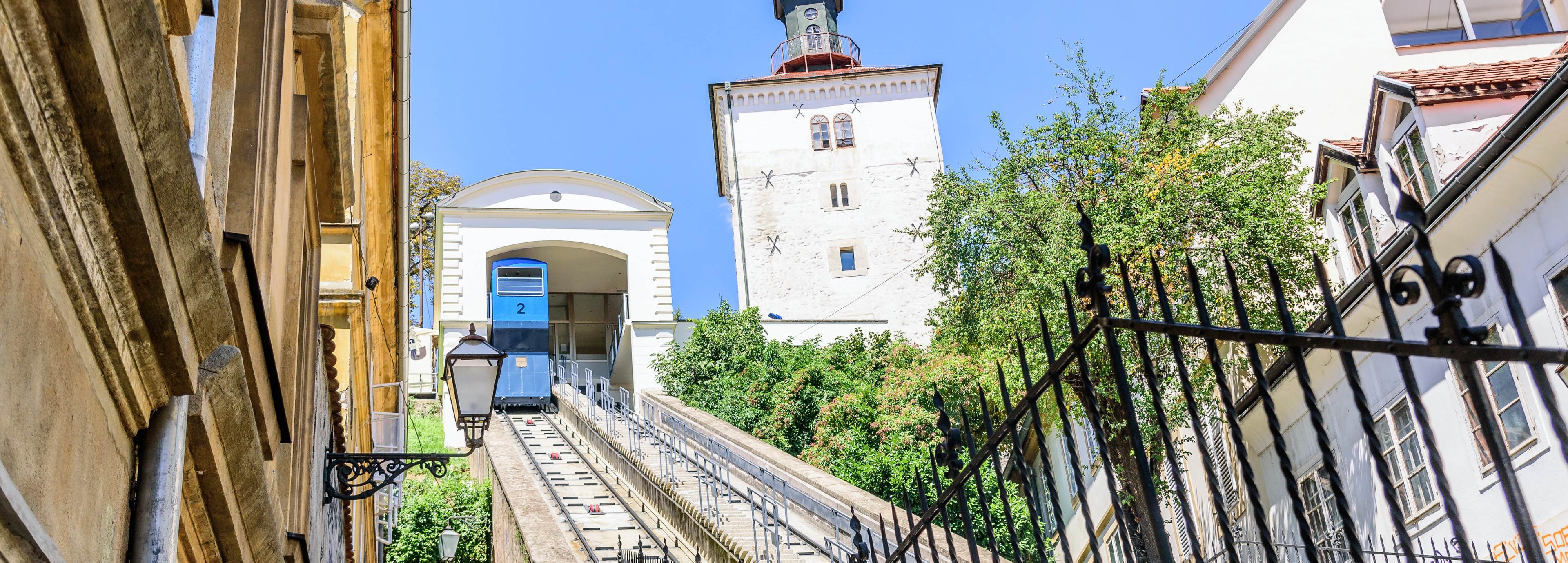  Zagreb_View of Funicular and Lotršćak tower_3840x1380 Zagreb_View of Funicular and Lotršćak tower_750X568