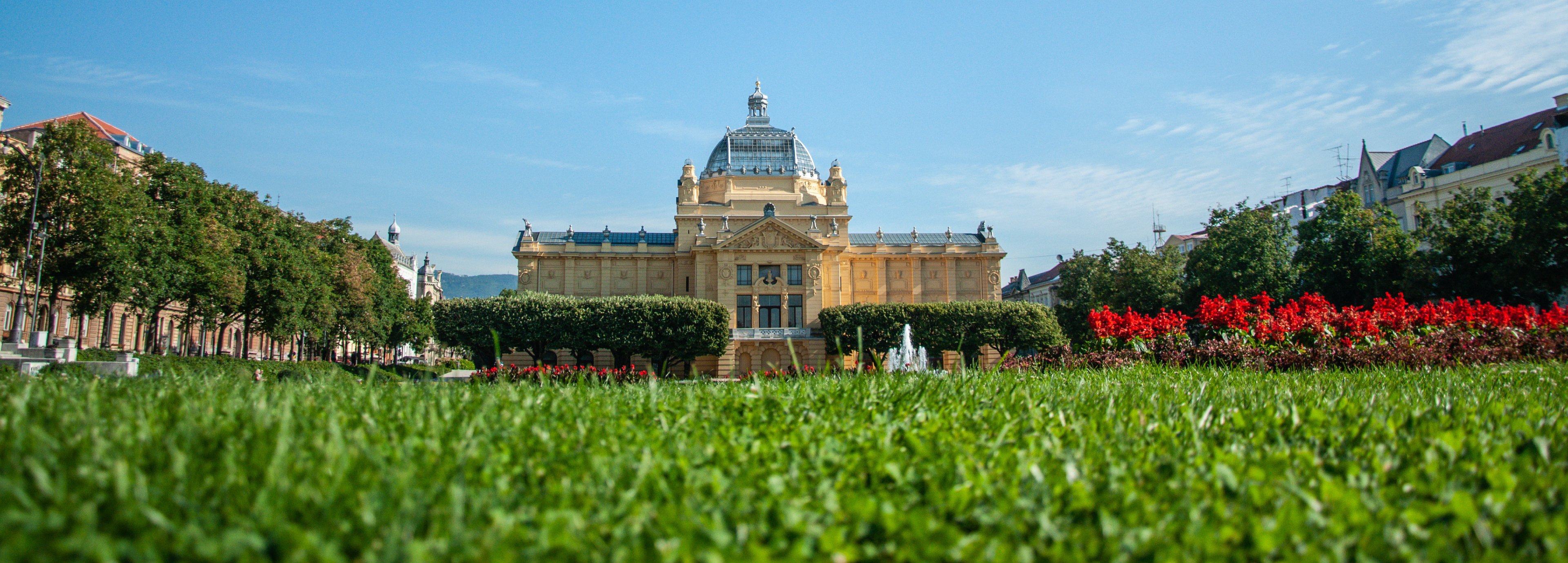 Zagreb_Art pavilion_3840X1380