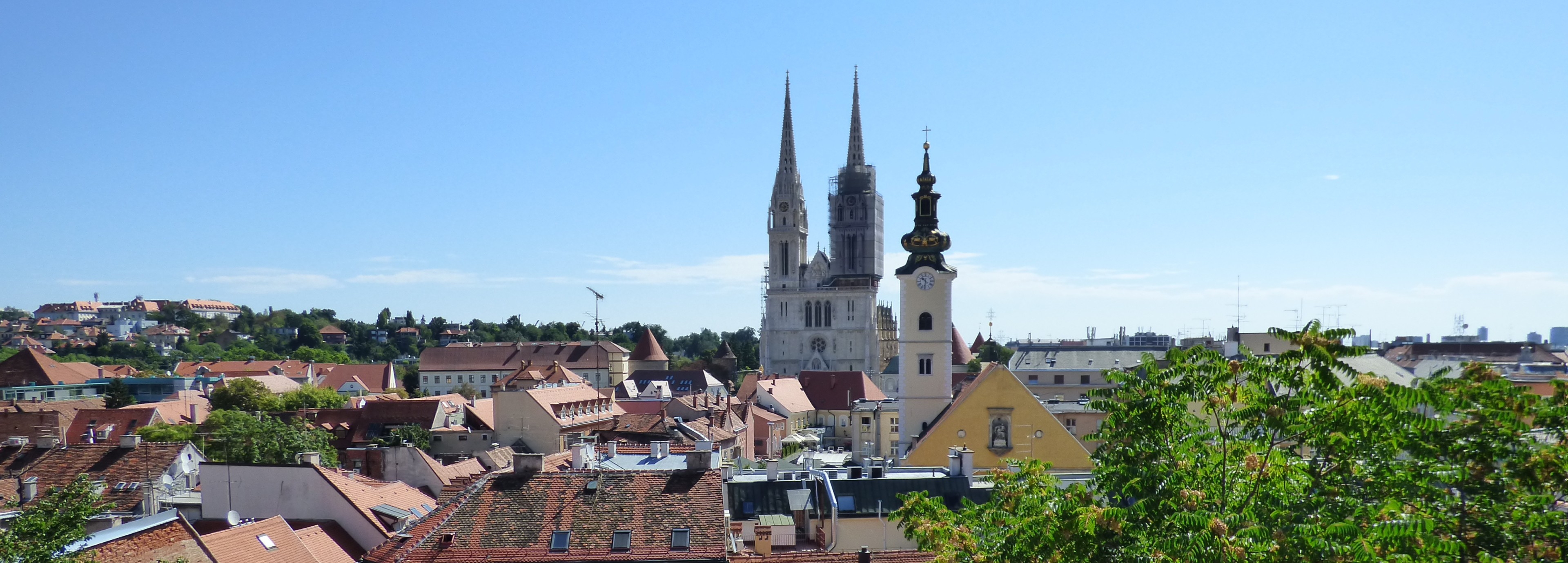 Zagreb_view of Cathedral_3840x1380