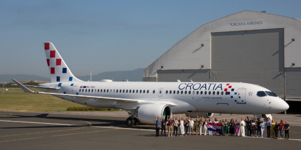 A220-300_sb